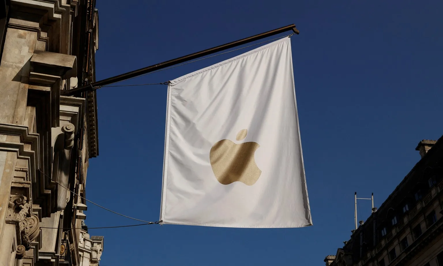 Apple thua kiện ở Anh về việc thu phí hoa hồng trên App Store