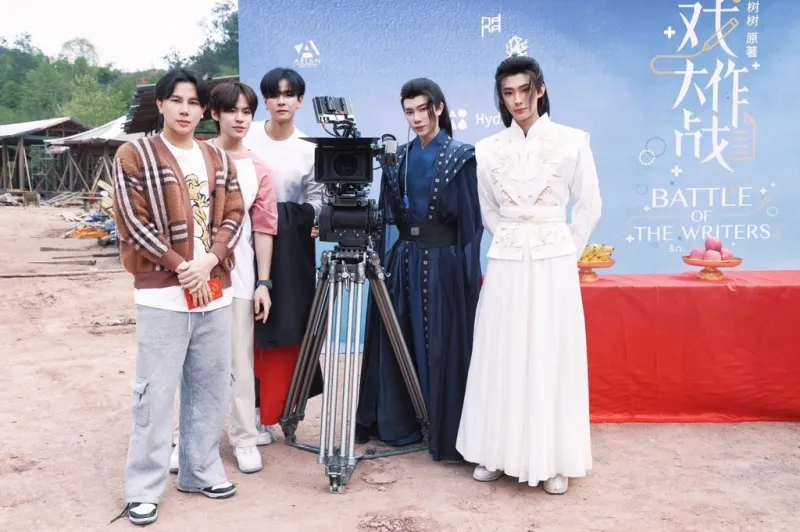 boylove-battle-of-the-writers-gay-sot-vi-giao-dien-trung-quoc-nhung-he-dieu-hanh-thai-lan-btv22720240412-161802-03