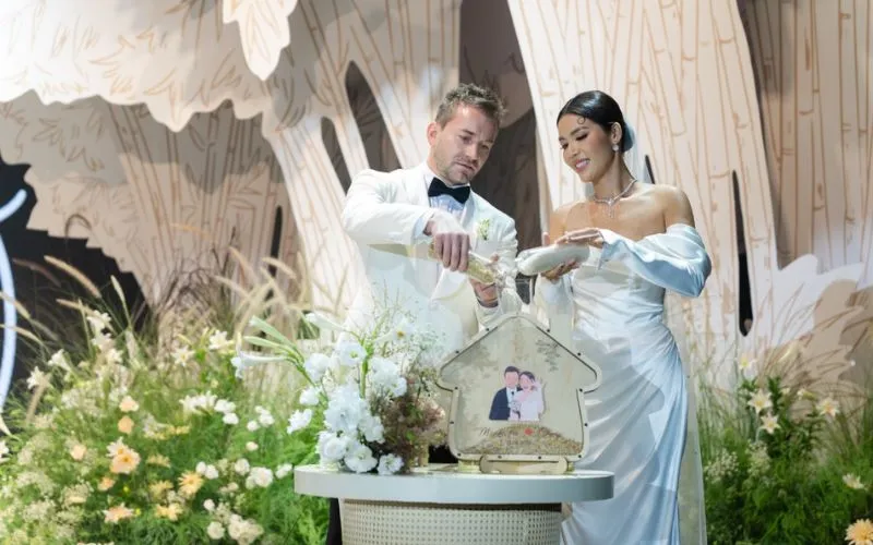 Toàn cảnh đám cưới Minh Tú_ cô dâu - chú rể quá đẹp đôi, hội bạn toàn Hoa - Á hậu catwalk siêu cháy8