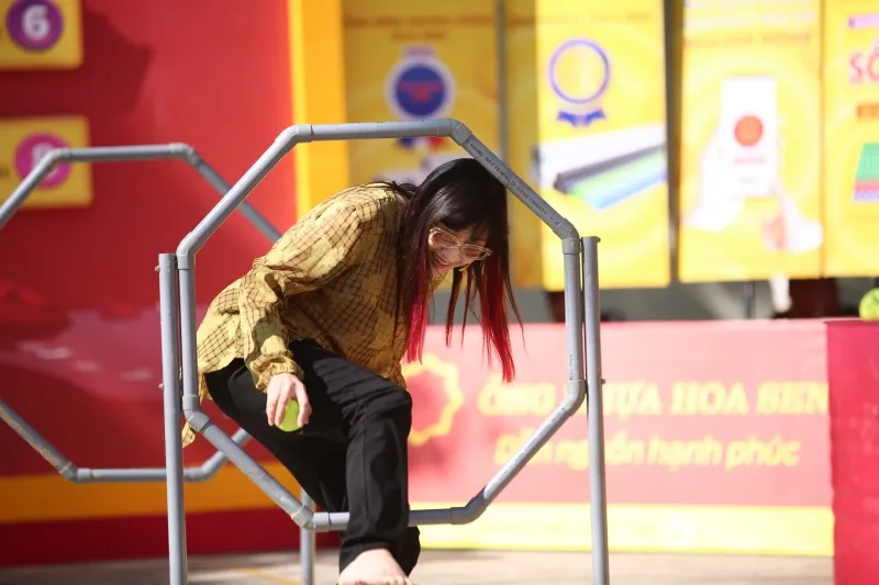 hien-mai-chan-thuong-khi-tham-gia-chuong-trinh-thien-nguyen-btv22720240415-094844-08