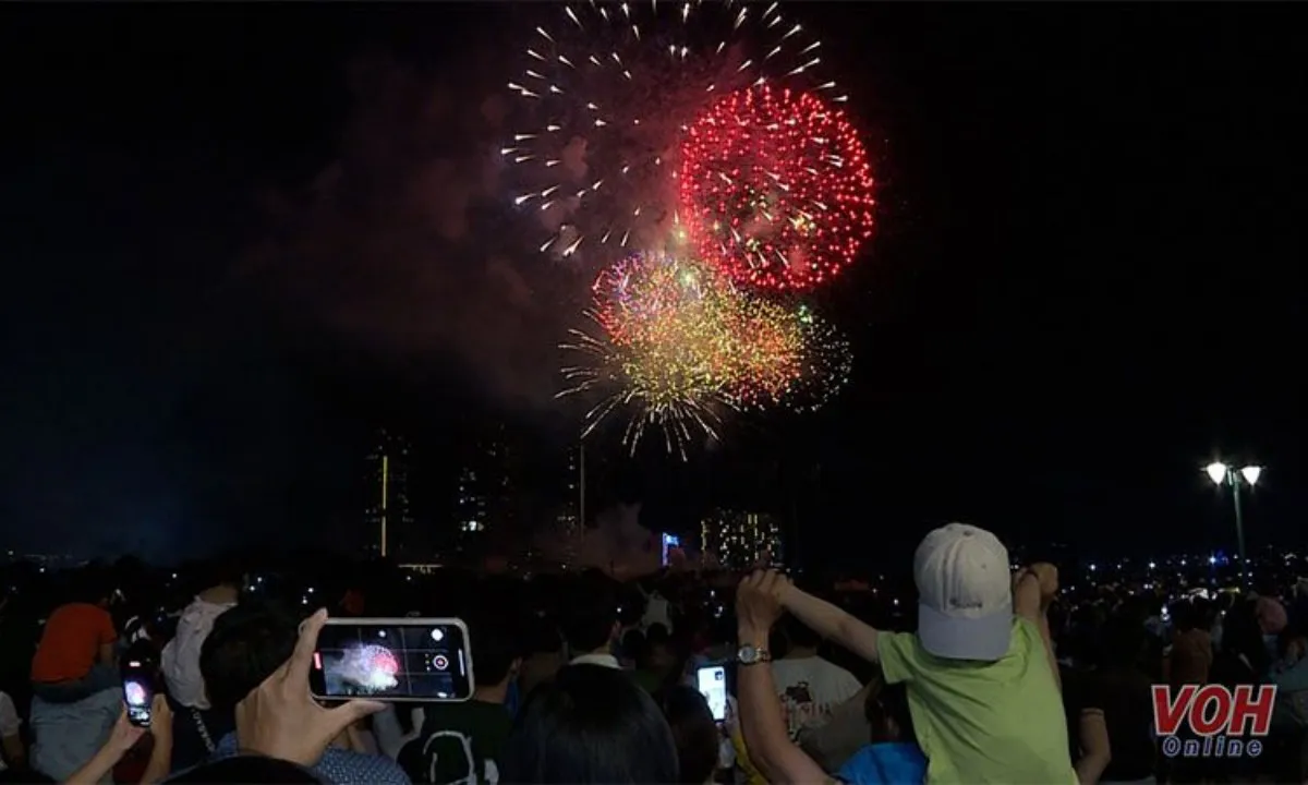 TPHCM bắn pháo hoa 16 điểm dịp lễ 30/4