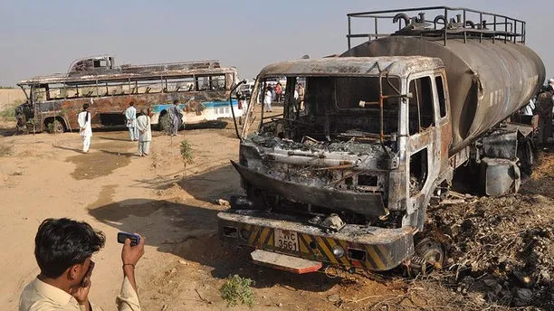 Tai nạn liên hoàn ở Pakistan, hàng chục người thương vong