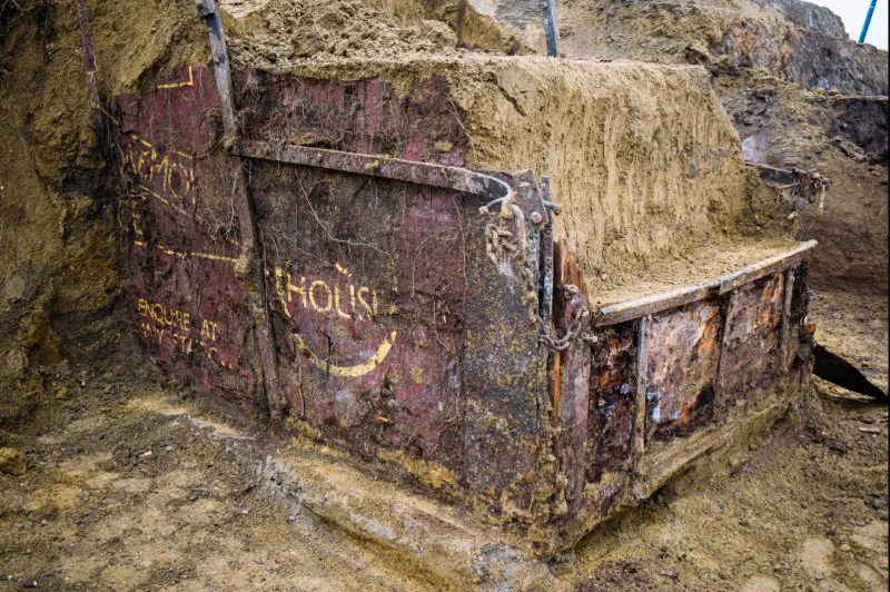 Bí ẩn toa tàu Anh 100 tuổi được tìm thấy chôn giấu tại Bỉ 