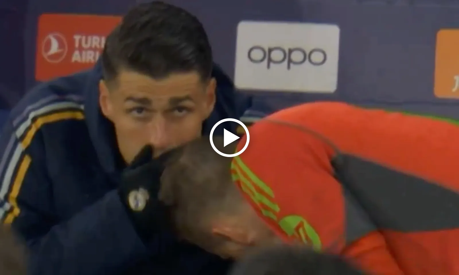 VIDEO: Kepa giật dây, cùng 2 đồng đội cũ Chelsea biến Man City thành cựu vương Cúp C1