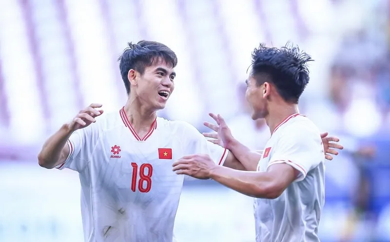 Khuất Văn Khang khai thông thế bế tắc giúp U23 Việt Nam hạ U23 Malaysia - Ảnh: internet