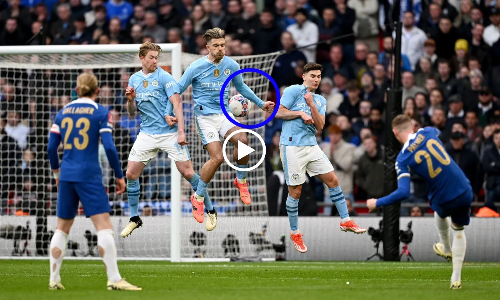 VIDEO: Chelsea bị trọng tài cướp trắng penalty trong trận thua Man City?