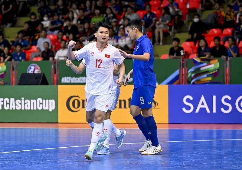 Tuyển futsal Việt Nam giành vé vào Tứ kết VCK futsal châu Á 2024 - Ảnh: internet