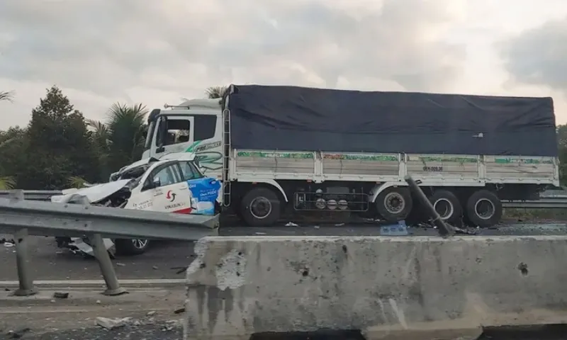 Tai nạn liên hoàn trên cao tốc Trung Lương-Mỹ Thuận: 2 người thương vong 
