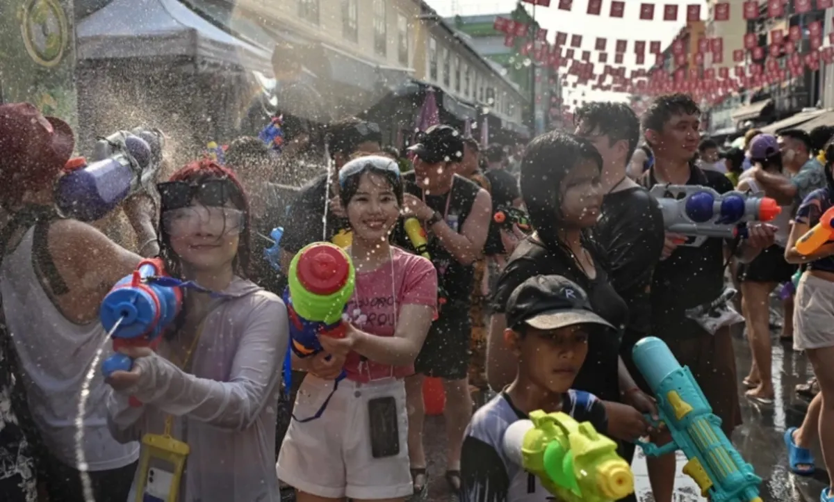 Sau kỳ nghỉ lễ Songkran, số ca mắc Covid-19 tại Thái Lan gia tăng 