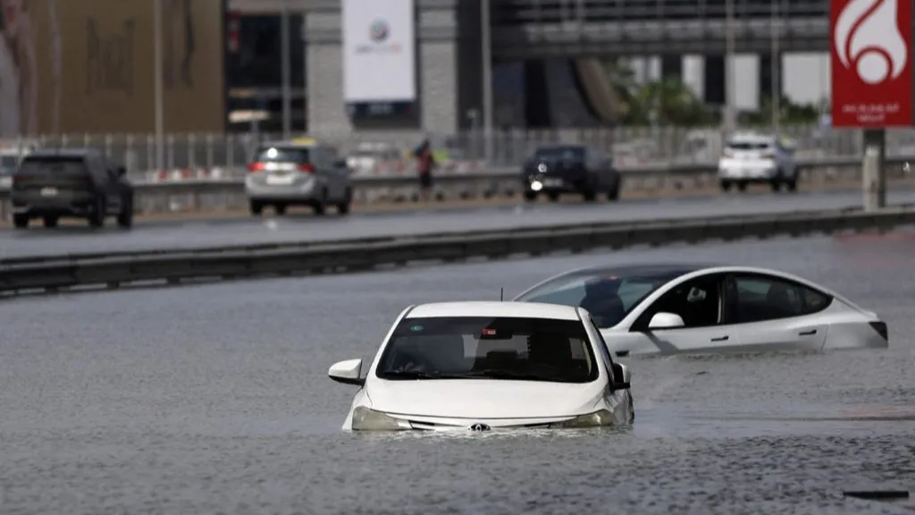 UAE chi đậm khắc phục hậu quả lũ lụt lịch sử
