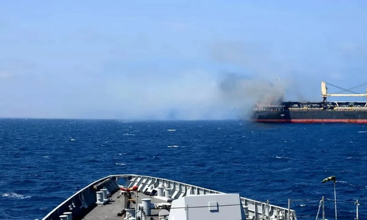 Hải quân Anh bắn hạ tên lửa của Houthi ở Biển Đỏ