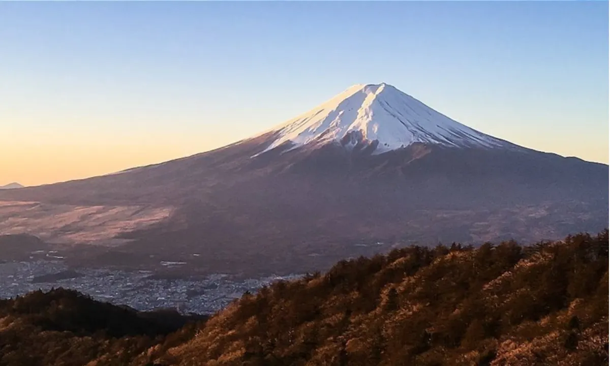 Nhật Bản dựng rào chắn tại vị trí chụp ảnh núi Phú Sĩ do nhiều du khách không tôn trọng các quy định