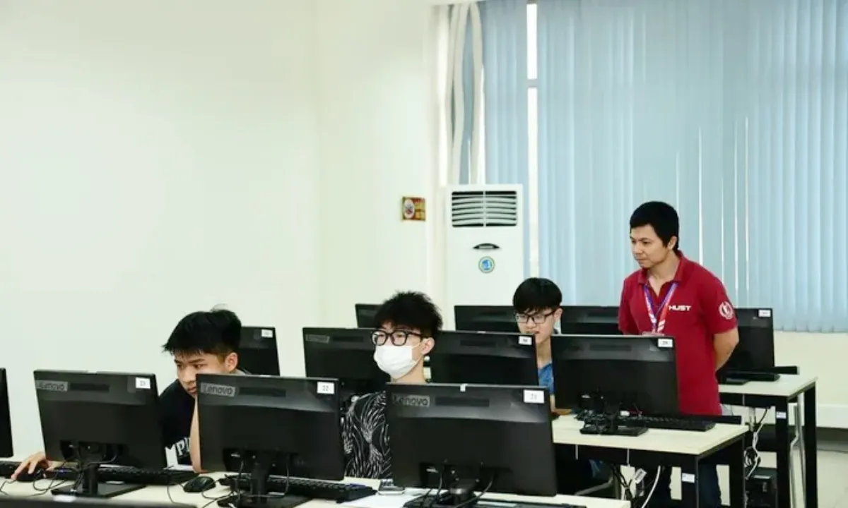 Hơn 6.000 thí sinh phải thi lại vì sự cố kỹ thuật