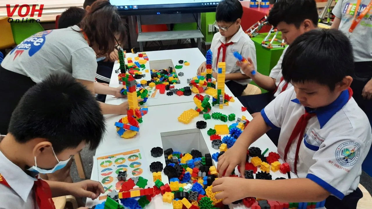 Giáo dục STEM gắn kết trường học và cuộc sống