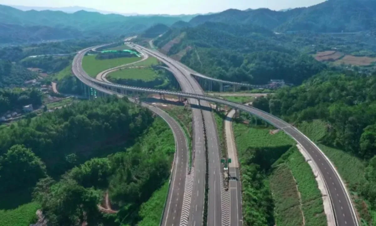 Trung Quốc: Nhiều thương vong trong vụ sập đường cao tốc tại Quảng Đông