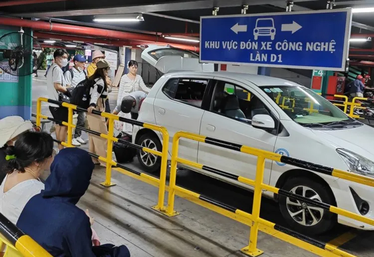 khu vuc don xe cong nghe