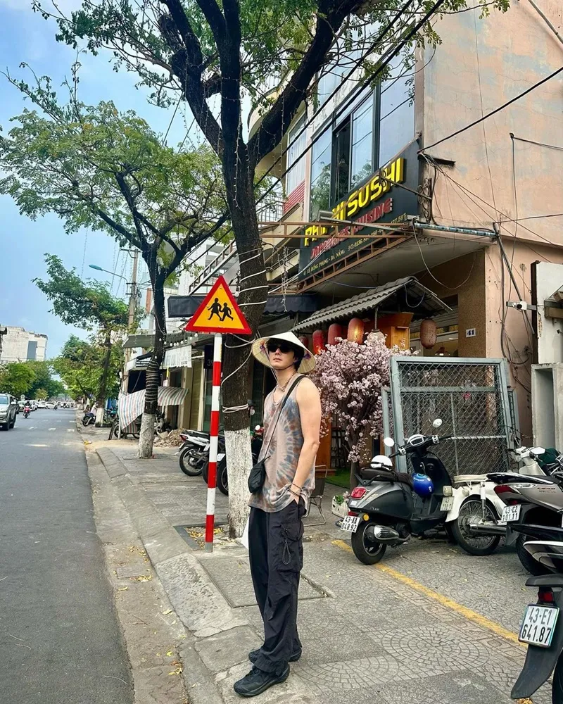 jung ill woo tung vlog du lich viet nam gay sot20240503-163239-008