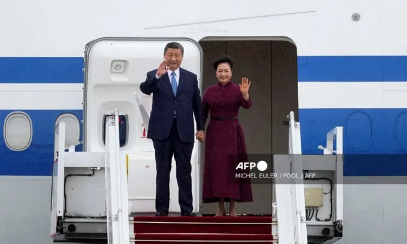 photo1714945489629-17149454897561328911439