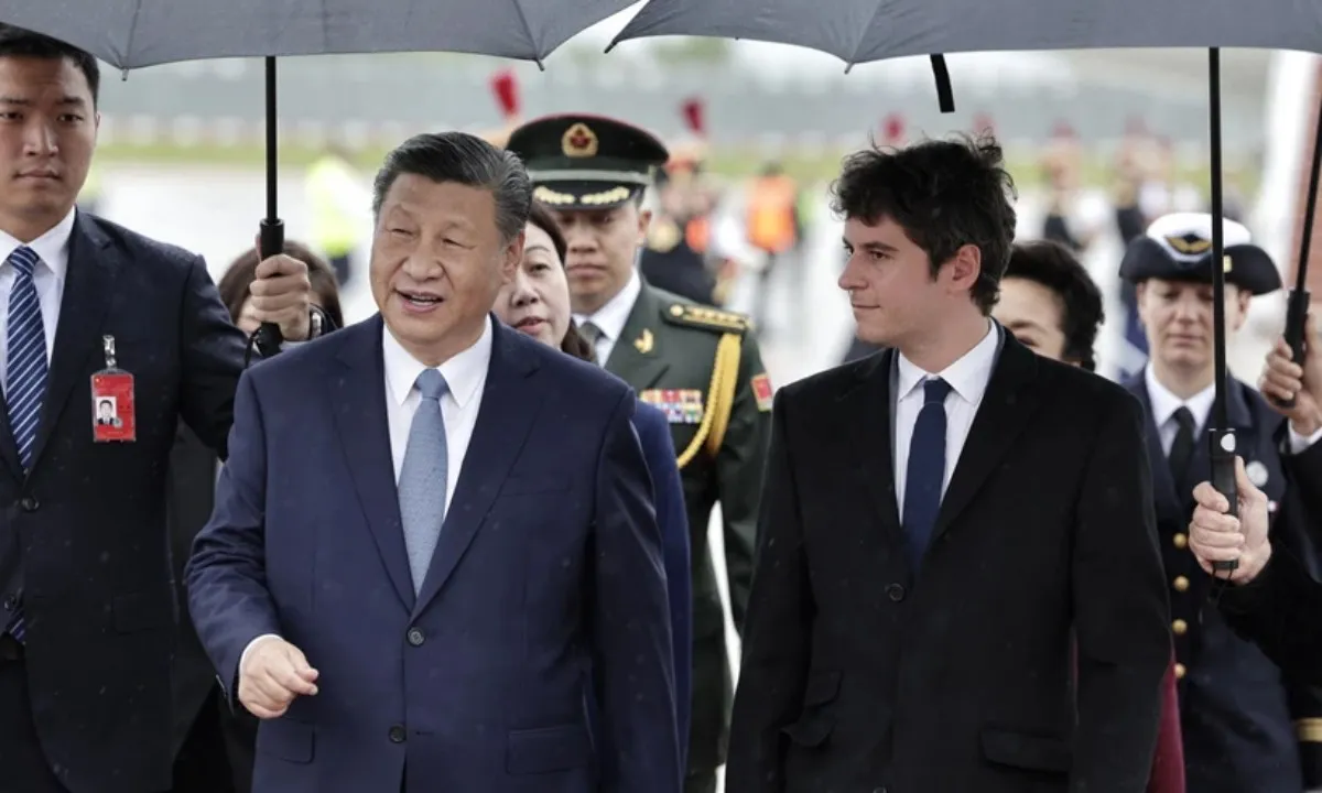 Chủ tịch Trung Quốc Tập Cận Bình đến Pháp, bắt đầu chuyến thăm châu Âu