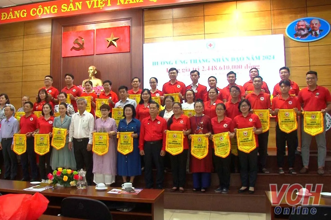 Hành trình nhân đạo - Trao nhận yêu thương