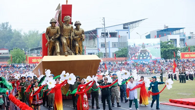 dieu hanh chien thang dien bien phu v