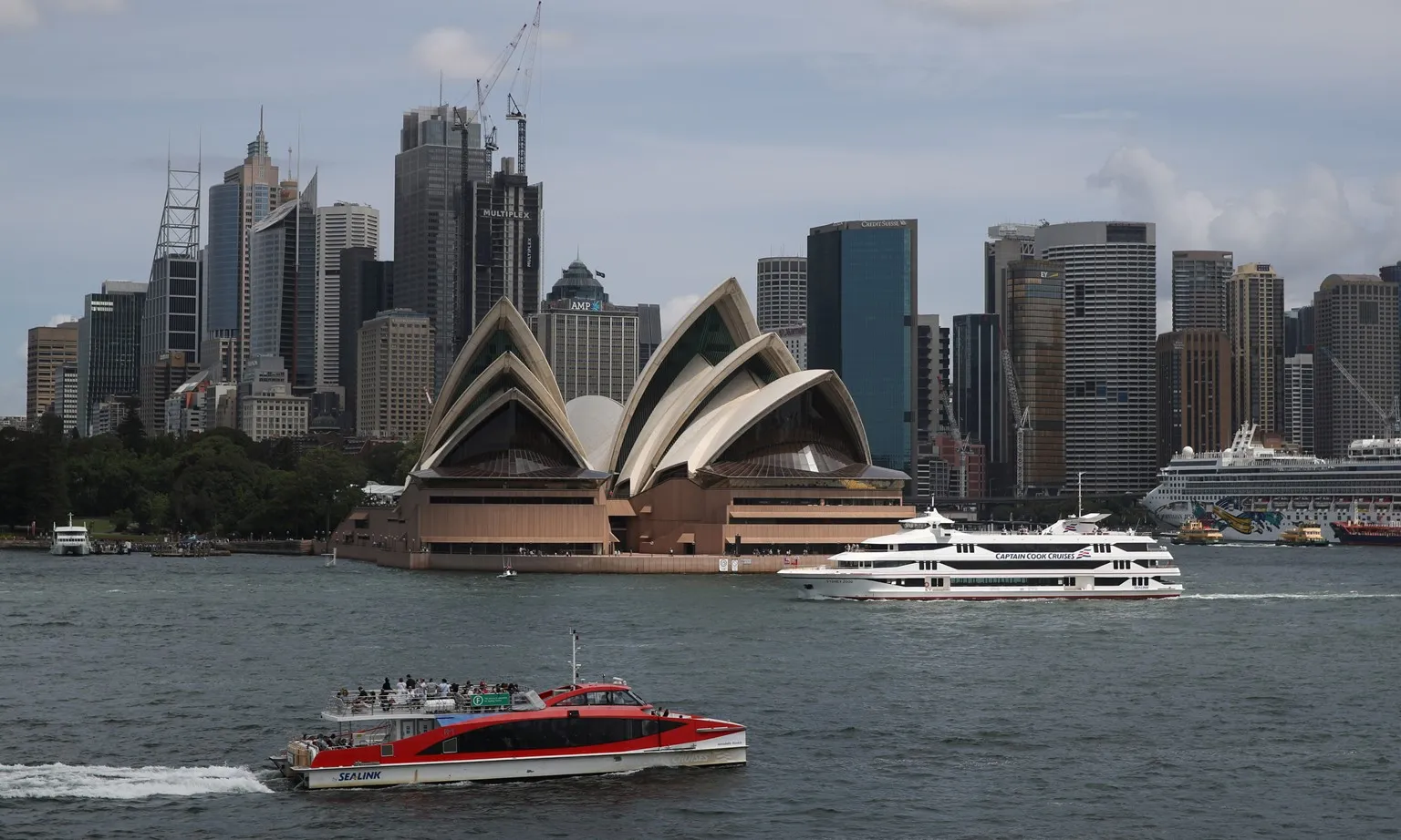 Australia tăng mức chứng minh tài chính cho visa du học