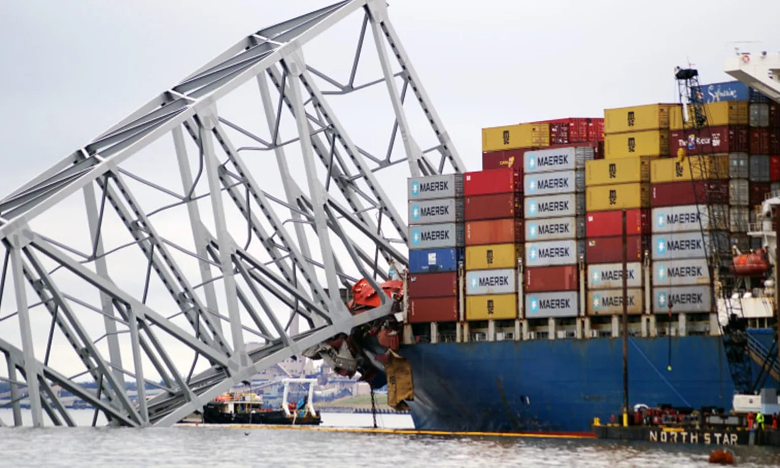Mỹ: Sẽ dùng thuốc nổ để ‘giải phóng’ tàu Dali khỏi đống đổ nát trong vụ sập cầu Baltimore