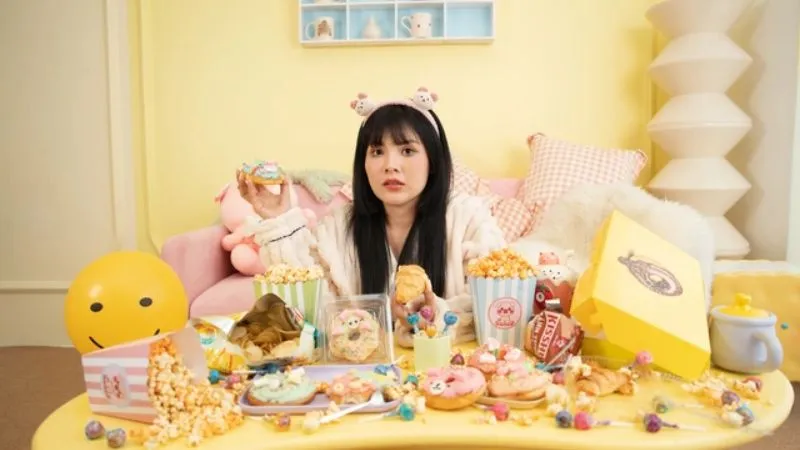 ca-si-nhom-mat-ngoc-tung-nghi-quan-vi-tinh-vo-no-12