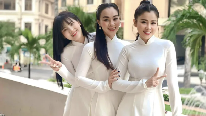 ca-si-nhom-mat-ngoc-tung-nghi-quan-vi-tinh-vo-no (2)