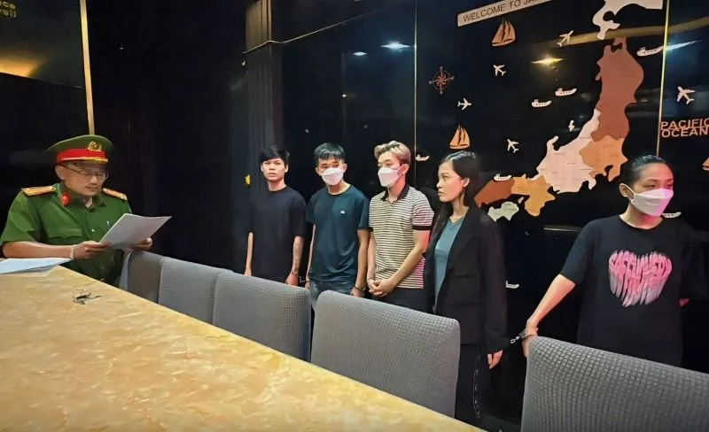 lot-do-thuong-de-00-105101