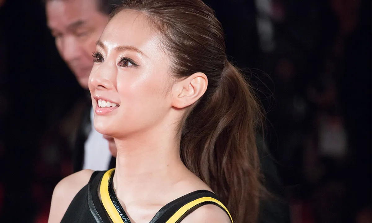 Mỹ nhân đẹp nhất Nhật Bản Kitagawa Keiko lần đầu xuất hiện sau khi sinh