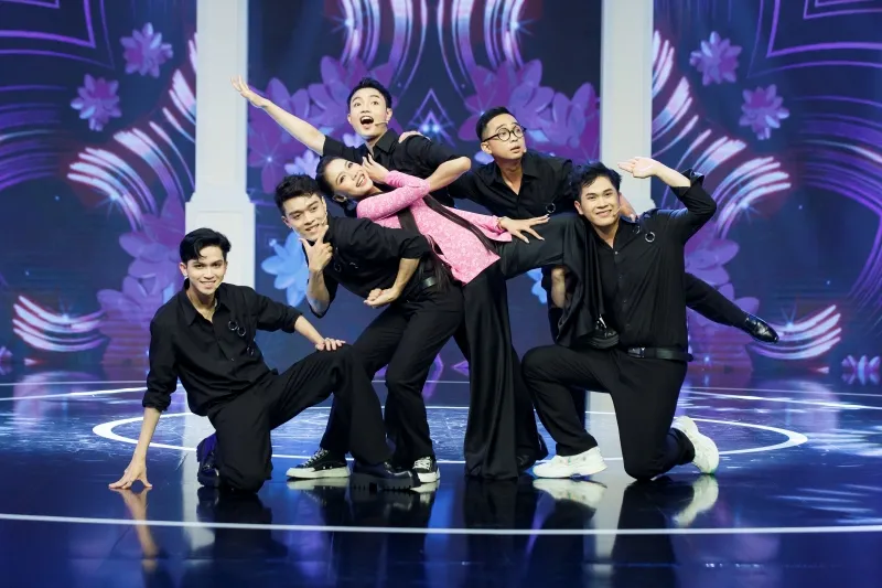 nsnd-bach-tuyet-that-vong-vi-hoc-tro-tut-doc-nhac-den-chu-tam-khi-lam-nghe20240513-171130-02