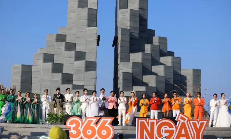 Chương trình Những Hóa Thân chủ đề “366 ngày”: Tôn vinh nét đẹp Phú Yên