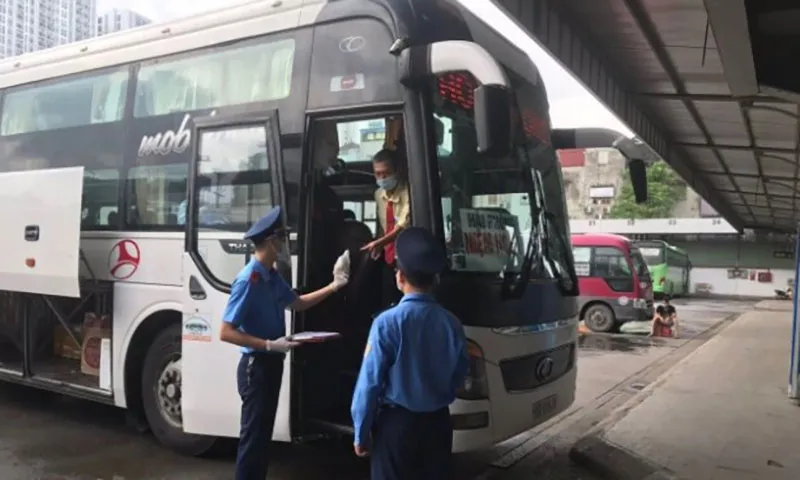 Hà Nội nêu 50 xe khách liên tỉnh vi phạm, yêu cầu các tỉnh xử lý nghiêm