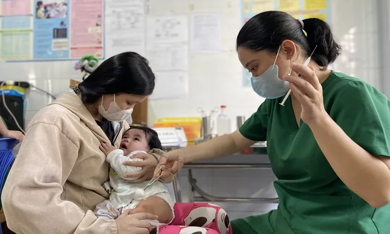 Bộ Y tế lần đầu cấp phép vaccine sốt xuất huyết, zona thần kinh