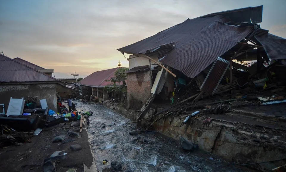 Indonesia: 67 người chết do lũ lụt ở Sumatra, 20 người mất tích
