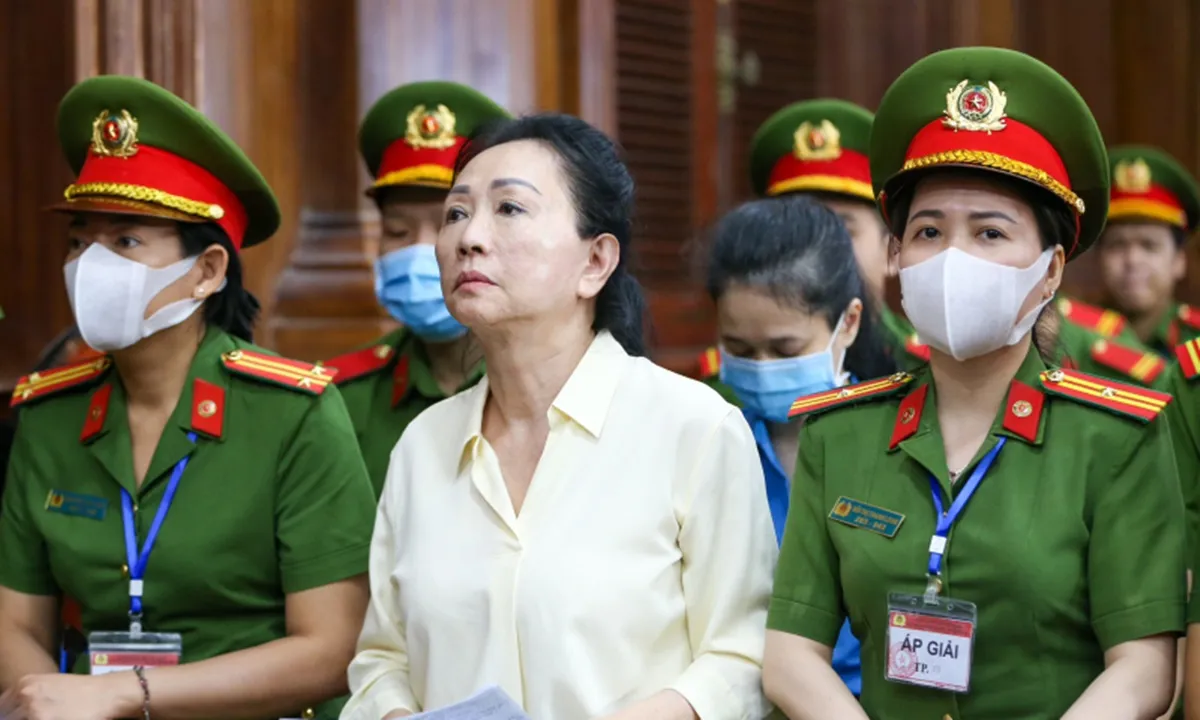 Tin pháp luật ngày 17/5: Xét xử 15 bị cáo trong đường dây mua bán trẻ sơ sinh