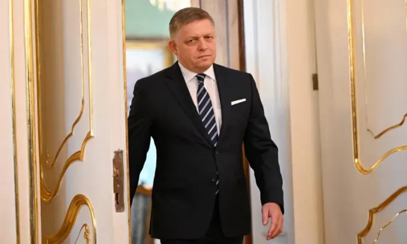 Thủ tướng Slovakia đã tỉnh táo và ổn định