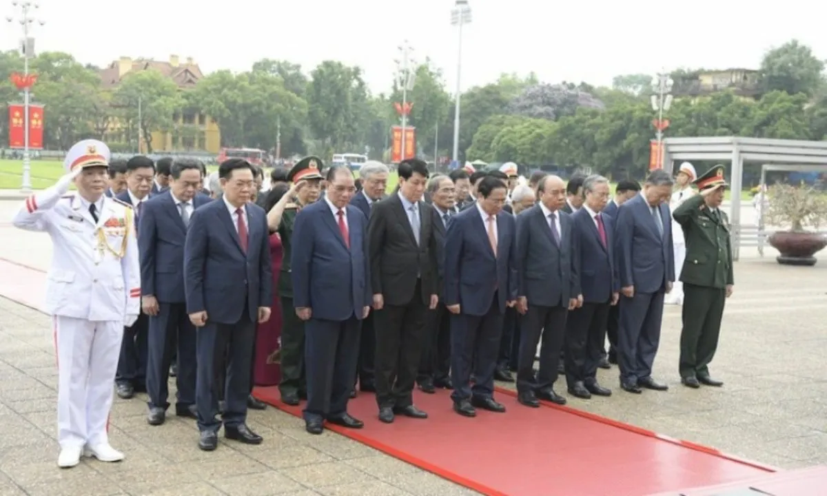 Lãnh đạo Đảng, Nhà nước vào lăng viếng Chủ tịch Hồ Chí Minh