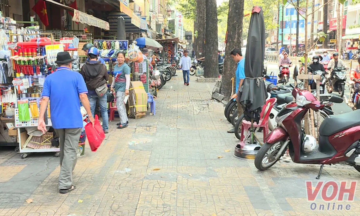 Kết quả sau một tuần triển khai thí điểm  việc quản lý, thu phí vỉa hè