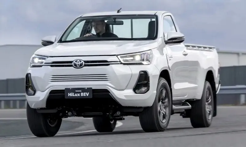 Hãng Toyota đang chạy thử mẫu Hilux động cơ điện 