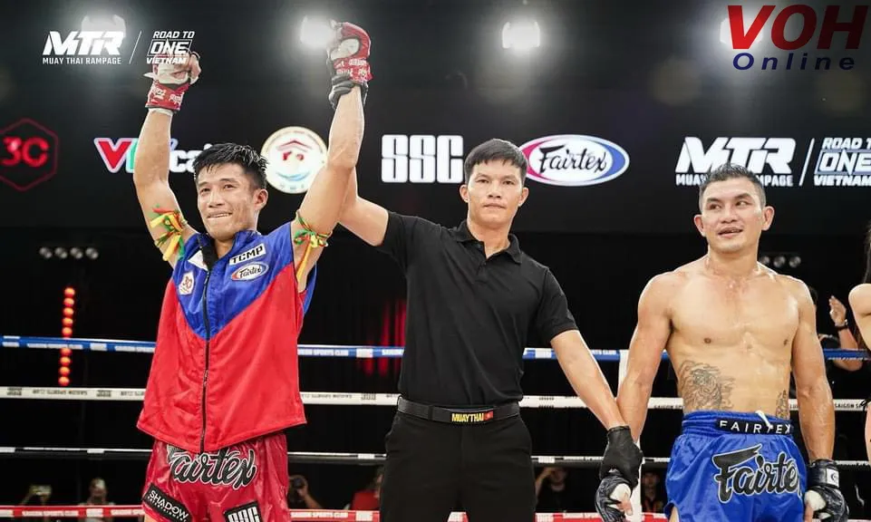 nha-vo-dich-wbc-muay-thai-the-gioi-truong-cao-minh-phat-trai-thang-de-doi-thu-de-thang-tien-vong-ban-ket_20240519234533