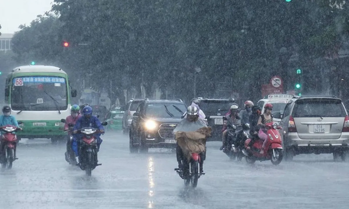 Cảnh báo mưa lớn nhiều khu vực trên cả nước, Nam Bộ đề phòng mưa đá