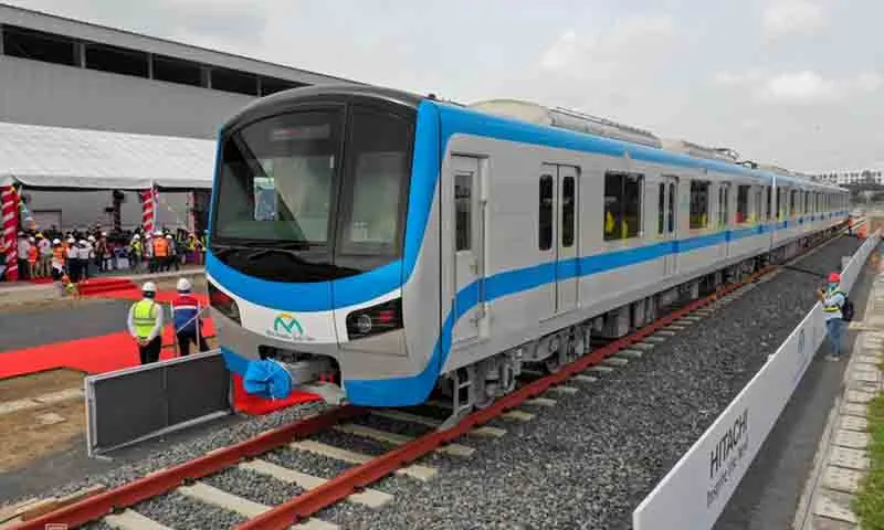 Tàu metro số 1 TPHCM