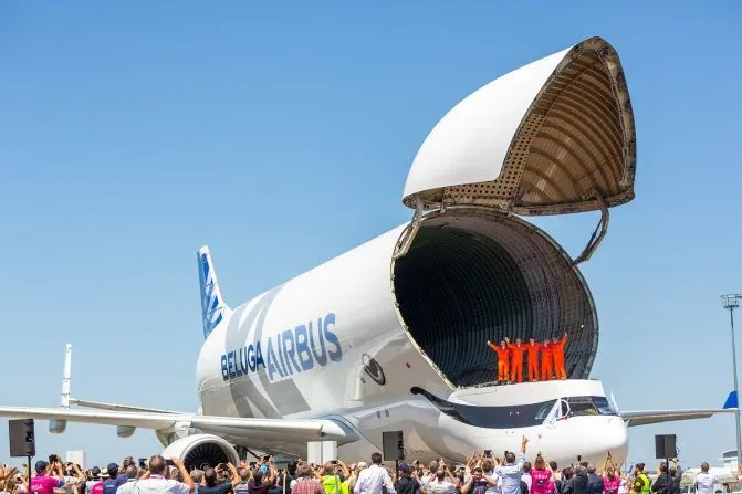 Airbus Beluga-310524-2