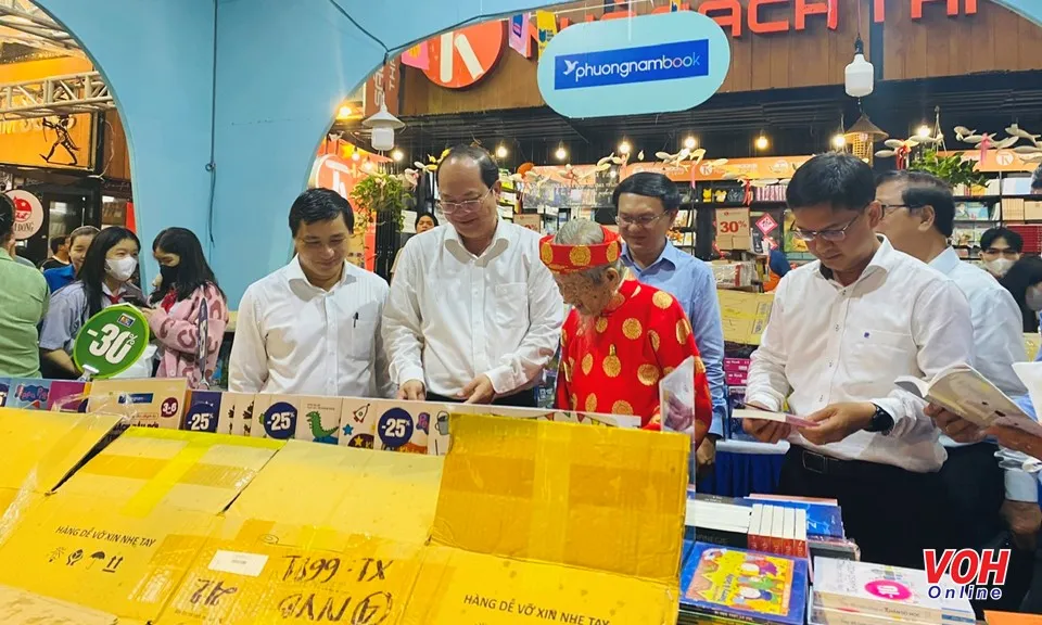 Lần đầu tiên Robot AI góp mặt tại Hội sách Thiếu nhi TPHCM lần V – Năm 2024