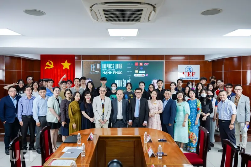 uef-lanhdao-hanhphuc-buoi4 (5)