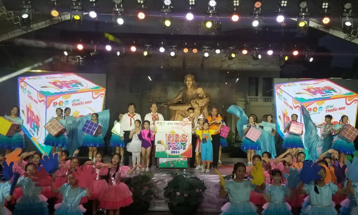 nghi-thuc-khoi-dong-khai-mac-le-hoi-thieu-nhi
