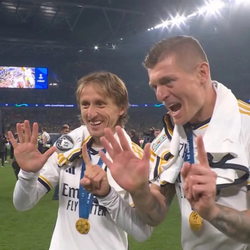 chum-anh-real-madrid-an-mung-chuc-vo-dich-champions-league-bellingham-xuc-dong-kroos-an-ui-reus 1234567