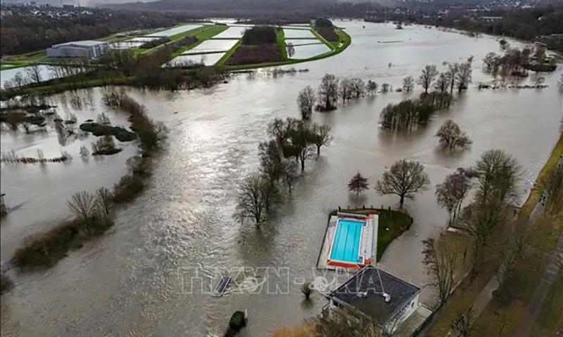 Mưa lớn, ngập lụt diện rộng các thành phố ven biển ở Đức
